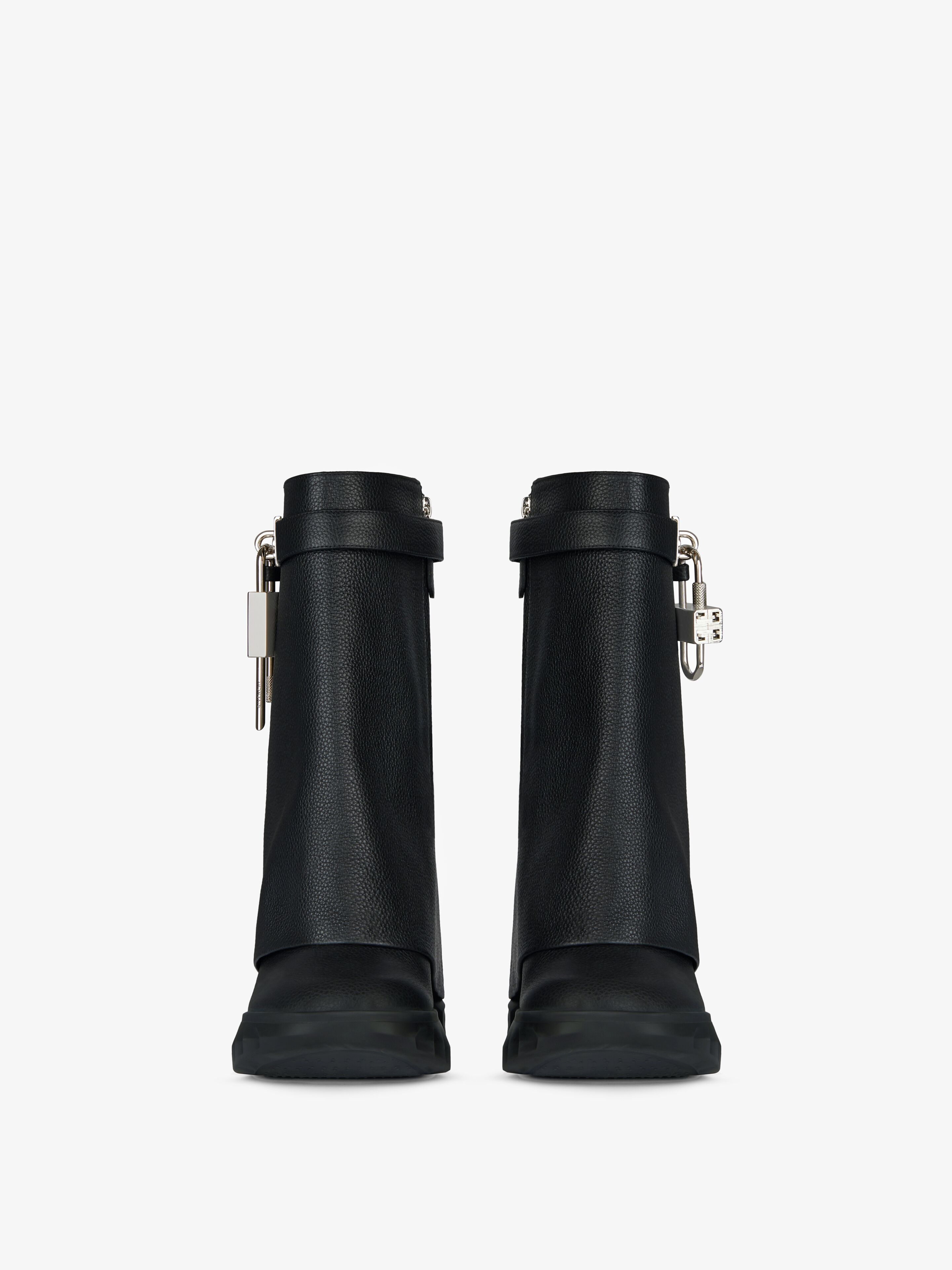 Shark Lock Biker ankle boots in grained leather